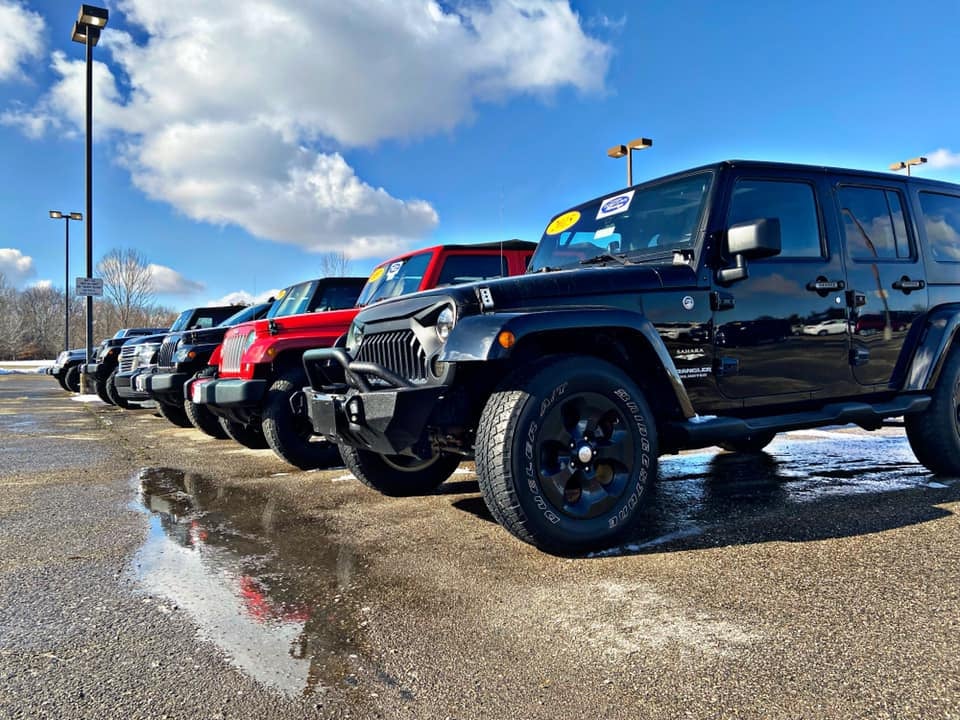 A line of used vehicles at our Chillicothe, OH dealership